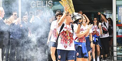 BAŞKENTİN ŞAMPİYON KADINLARI YUVAYA DÖNDÜ