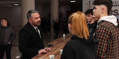 Ertuğrul Başkan Her An Gençlerle Fikir Alışverişinde