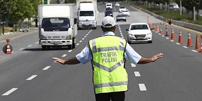 İstanbul'da bazı yollar trafiğe kapatıldı
