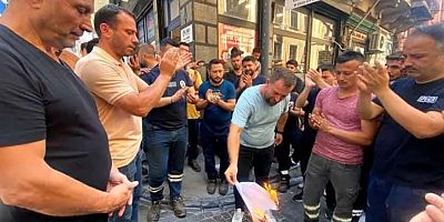 Maden işçileri isyan etti! Bordrolarını ateşe verdiler