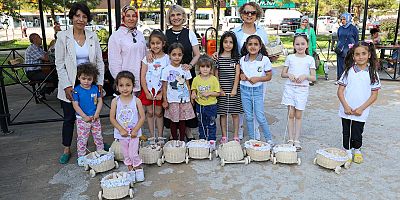 MAHALLEDE BİR GÜN: BAŞKAN YARDIMCISINDAN ÇOCUKLARA SÜRPRİZ ZİYARET