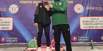 Pursaklar’dan Halterde Altın BaşarıPursaklar Belediye Spor Kulübünün başarılı sporcusu Zümra Yurtseven, Yeşilay Minikler ve U15 Türkiye Halter Şampiyonası’nda 44 kilogram kategorisinde gösterdiği üstün performansla Türkiye Şampiyonu oldu.