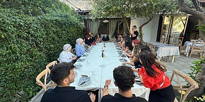 Pursaklar’ın Gençleri İtalya’da Eğitimde, Ertuğrul Başkan Destek İçin Yanlarında